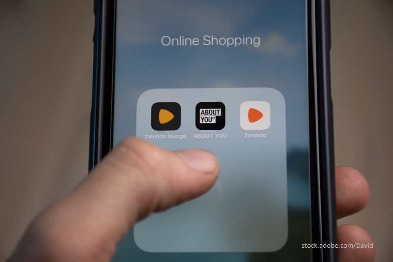 Nahaufnahme der Online Shopping Apps auf eine, Handy