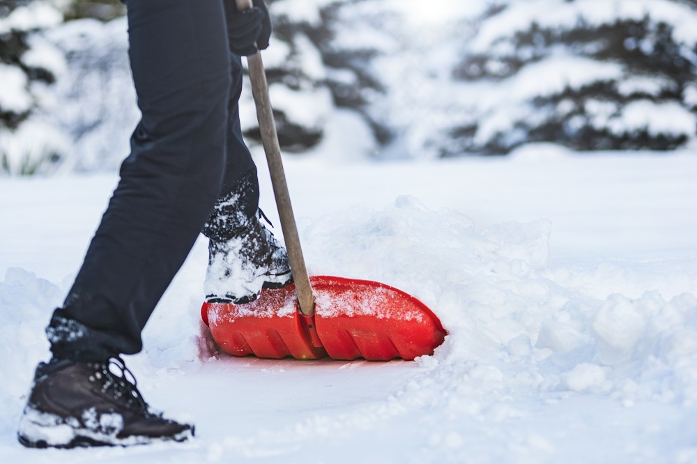 Schnee schippen Winter